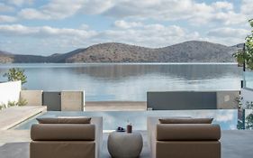 Villa Mimaze Minimalist Living